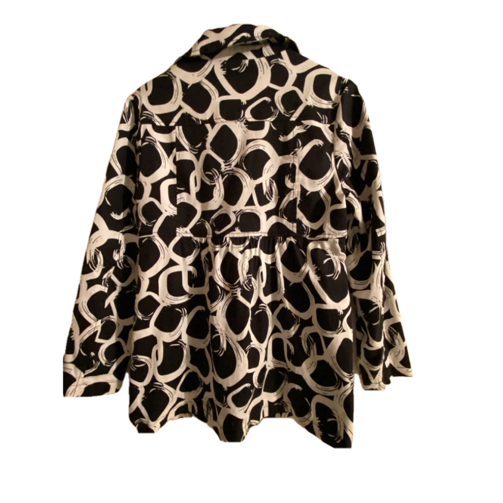 Ambition Jacket - Picture 2 of 10